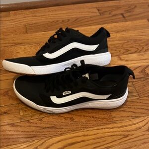 Vans Black and White Men's UltraRange Shoes
